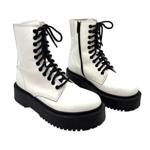 Jeffrey Campbell Sopas black platform white leather ankle combat boots EUC 9